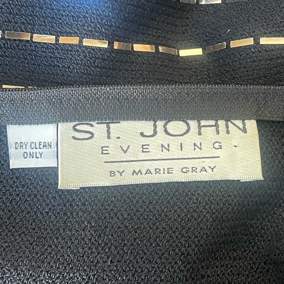 St. John Dress Knit Sequin
Vintage Long Sleeve Art Deco
Black Gold Silver 8 - Picture 12 of 12